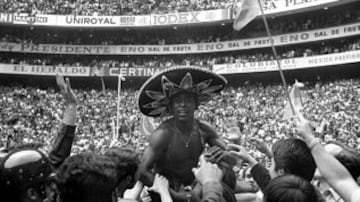 El mundial de México 1970 fue la Copa de Pelé, la que le sirvió para demostrar todo su nivel, aquel que las patadas de los rivales no le dejaron exhibir en el anterior Mundial .