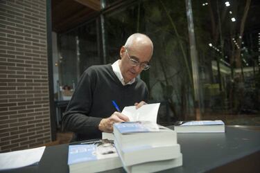 Guardiola dismisses claim that Real Madrid wanted him as coach