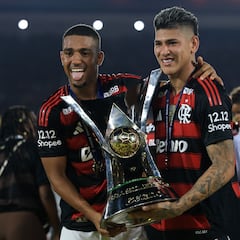 Todos contra Filipe Luís