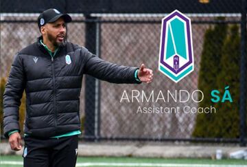 Armando Sá, en una creatividad del mes pasado en el Pacific FC canadiense.