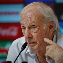 Menotti: "Hay mujeres que juegan mejor que los hombres"