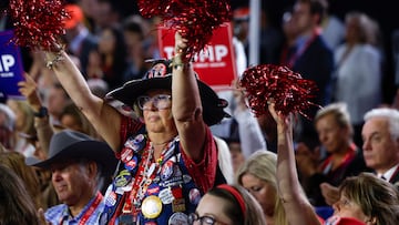 Peter Navarro’s out of jail just in time to give speech at RNC