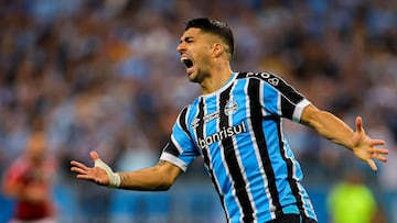 Gremio's forward, Uruguayan Luis Suarez gestures during the Copa do Brasil semi-final football match between Gremio and Flamengo at the Arena do Gremio stadium in Porto Alegre, Brazil, on July 26, 2023. (Photo by SILVIO AVILA / AFP)