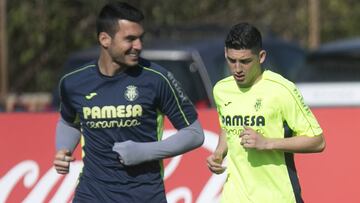 Cristian Espinoza entrenando en la Ciudad Deportiva junto a Andrés Fernandez