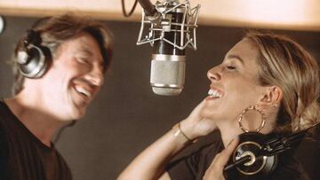 Blanca Su¨¢rez se estrena como cantante junto a ?lvaro Tessa con 'Luna Llena'