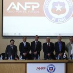 Arturo Salah pide "testigos" para negociar con Jorge Sampaoli