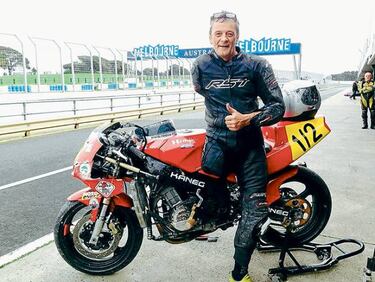 Luto por ‘Half Man’, el piloto sin pierna ni brazo derechos