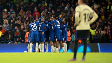 LONDON (United Kingdom), 25/11/2025.- Chelsea players celebrate after scoring their third goal during the UEFA Champions League league phase match between Chelsea and Barcelona in London, Britain, 25 November 2025. (Liga de Campeones, Reino Unido, Londres) EFE/EPA/NEIL HALL