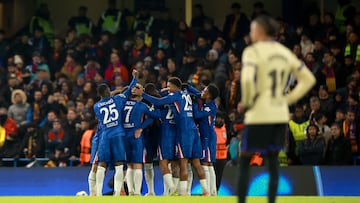 LONDON (United Kingdom), 25/11/2025.- Chelsea players celebrate after scoring their third goal during the UEFA Champions League league phase match between Chelsea and Barcelona in London, Britain, 25 November 2025. (Liga de Campeones, Reino Unido, Londres) EFE/EPA/NEIL HALL