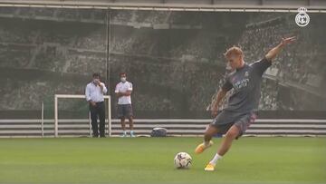 El detalle del entreno de Odegaard afanándose por estar más cerca de ser el centrocampista total