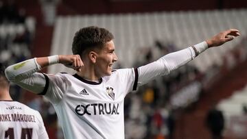 Partido de Primera RFEF Footters de fútbol España de la jornada 19 entre Albacete-Sabadell disputado el 16/02/2022 en el Carlos Belmonte. Dani González celebrando un gol.