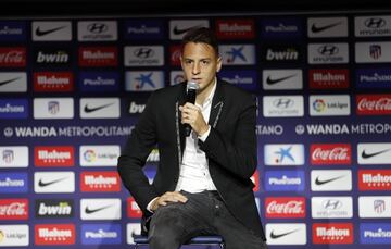 Santiago Arias speaking during his presentation after completing his move from PSV.