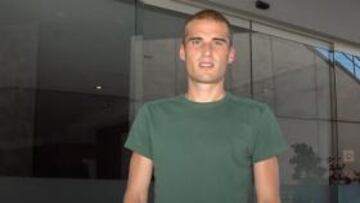 El Deportivo y el Xerez han cerrado por escrito la cesión del centrocampista Álex Bergantiños, que jugará en el conjunto andaluz hasta final de temporada.