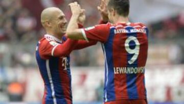 Robben y Lewandowski, autores de los dobletes.