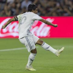 "What if Barça go for Vela again? He's cheaper than Neymar"