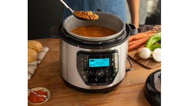 Ahorra un 50% de energía (y 100 euros) con esta olla Cecotec programable con freidora de aire