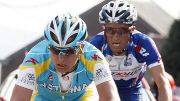 Alexandre Vinokourov y Alexandr Kolobnev durante la Lieja de 2010.