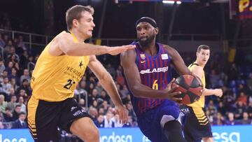 09/12/2018 Singleton en el Barcelona - Iberostar Tenerife.
 
 El Bar&ccedil;a Lassa se mantiene como l&iacute;der en solitario de la Liga Endesa tras batir este domingo al Iberostar Tenerife (77-73) en partido correspondiente a la und&eacute;cima jornada, en la que Real Madrid y Kirolbet Baskonia tampoco han fallado en casa frente a Herbalife Gran Canaria (87-63) y Caf&eacute; Candelas Breog&aacute;n (100-78), respectivamente.
 
 DEPORTES
 ACB PHOTO / P. LARGO
 