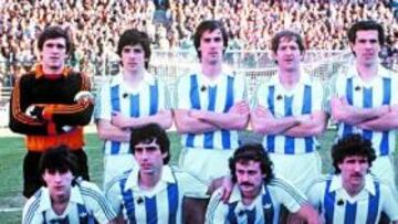 <b>LOS CAMPEONES DE LA 81-82. </b>De pie, de izquierda a derecha: Arconada, Celayeta, Gorriz, Periko Alonso, Kortabarria, Olaizola. Agachados: Uralde, Diego, Satrústegui, Zamora y López Ufarte.