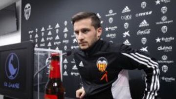 Piatti en rueda de prensa.