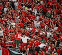 La afición de Marruecos sigue coloreando Doha de rojo: es la selección del mundo árabe
