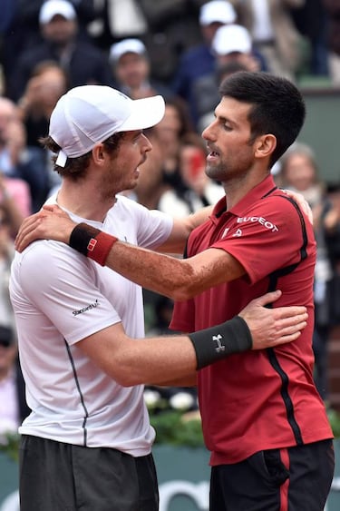 Novak Djokovic wins first French Open defeating Andy Murray