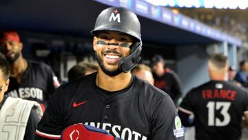 Correa fue parte de los Astros durante los primeros siete años de su carrera y ganó la Serie Mundial de 2017.