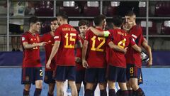 Bucharest (Romania), 27/06/2023.- Players of Spain celebrate the 1-1 during the UEFA Under-21 Championship group stage match between Spain and Ukraine in Bucharest, Romania, 27 June 2023. (Rumanía, España, Ucrania, Bucarest) EFE/EPA/ROBERT GHEMENT
