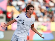 El mediocampista estadounidense que juega para el Parma Calcio de la Serie A, Benja Cremaschi, fue elegido el mejor jugador joven del 2025 para USA.