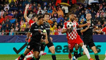 Soccer Football - Champions League - Girona v Feyenoord - Estadi Montilivi, Girona, Spain - October 2, 2024 Girona's Yangel Herrera scores Feyenoord first with an own goal REUTERS/Albert Gea