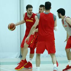 Cómo y dónde ver el España vs Brasil de baloncesto Juegos Olímpicos: Horarios y TV online