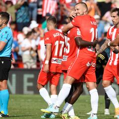 Un Almería diferente que ya compite