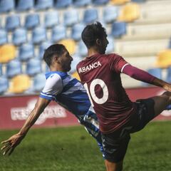 Beauvue rescata al Deportivo ante un Pontevedra con diez