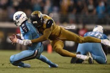 A los Titans s¨®lo les val¨ªa el touchdown y lo intentaron hasta el ¨²ltimo momento, pero el DE Andre Branch caz¨® a Mariota en el intento definitivo, cuando tan solo les separaban 23 yardas de la end zone y el tiempo se acababa.