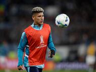 Soccer Football - Copa Libertadores - Semi Final - Second Leg - Racing Club v Flamengo - Estadio Presidente Peron, Buenos Aires, Argentina - October 29, 2025 Flamengo's Jorge Carrascal during the warm up before the match REUTERS/Matias Baglietto