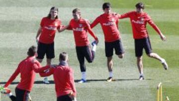 ENTRENAMIENTO ATLETICO DE MADRID: FILIPE LUIS , GRIEZMANN , SAVIC Y THEO GRUPO