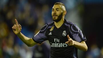 Karim Benzema celebrando un gol.