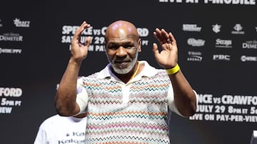 As he prepares to return to the ring in his fight against Jake Paul, legendary boxer Mike Tyson attended the Miami Open to watch the Quarterfinals.