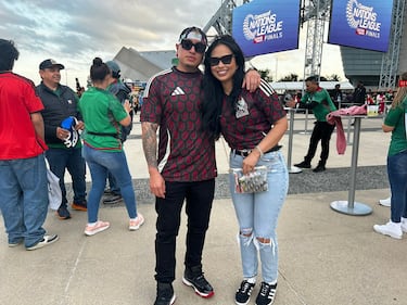 Mexicanos lucen el nuevo jersey de la Selección Mexicana en la Nations League