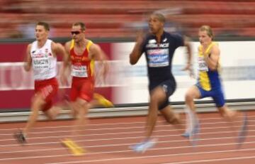 Robert Kubaczyk, Angel David Rodríguez, Jimmy Vicaut y Patrik Andersson durante la prueba de 100m masculinos en el Campeonato Europeo de Atletismo en el estadio Letzigrund de Zurich