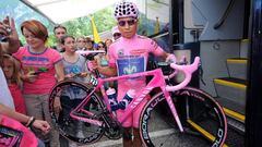 Los cuatro colombianos que se han vestido de rosa en el Giro
