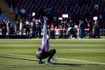 Curioso estiramiento del portero alemán del FC Barcelona, Marc-André ter Stegen.