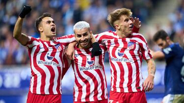 OVIEDO, SPAIN - JANUARY 04: Pablo Barrios of Club Atletico de Madrid celebrates with his teammates Angel Correa and Sergio Reguilon of Club Atletico de Madrid after scoring his team's second goal during the Copa del Rey round of 32 match between Real Oviedo and Atletico de Madrid at Carlos Tartiere on January 04, 2023 in Oviedo, Spain. (Photo by Juan Manuel Serrano Arce/Getty Images)