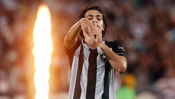 Matheus, con Botafogo.