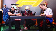 Revelan el regaño que se llevó Liam Lawson tras el gesto grosero que le hizo a Checo Pérez