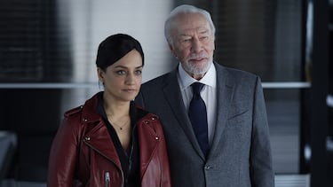 ‘Departure: vuelo 716’. La serie del momento tiene todo: thriller, conspiraciones, tragedia y dos buenos actores