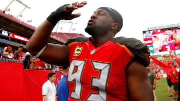 El tackle defensivo Gerald McCoy se convierte en nuevo jugador de los Carolina Panthers, y se mantendrá en la División Sur de la Conferencia Nacional.