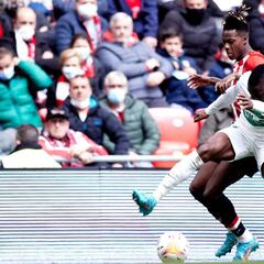 Nico Williams crece en influencia continental