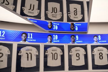 Vista general del vestuario del Real Madrid antes del partido de la primera jornada de la Fase de la Liga de Campeones de la UEFA 2025/26 entre el Real Madrid C.F. y el Olympique de Marsella en el Estadio Santiago Bernabéu.