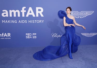 Coco Rocha durante la alfombra roja de la gala béfica amfAR celebrada en el Hotel du Cap-Eden-Roc.